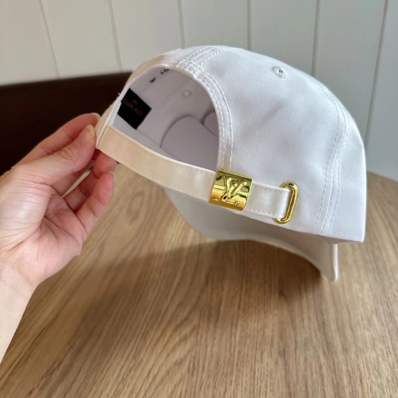 Louis Vuitton Caps AllSeason 261809