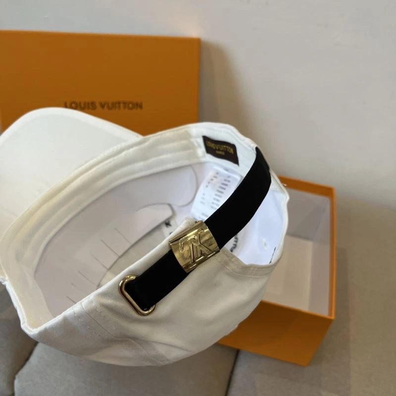 Premium Louis Vuitton Caps 261786