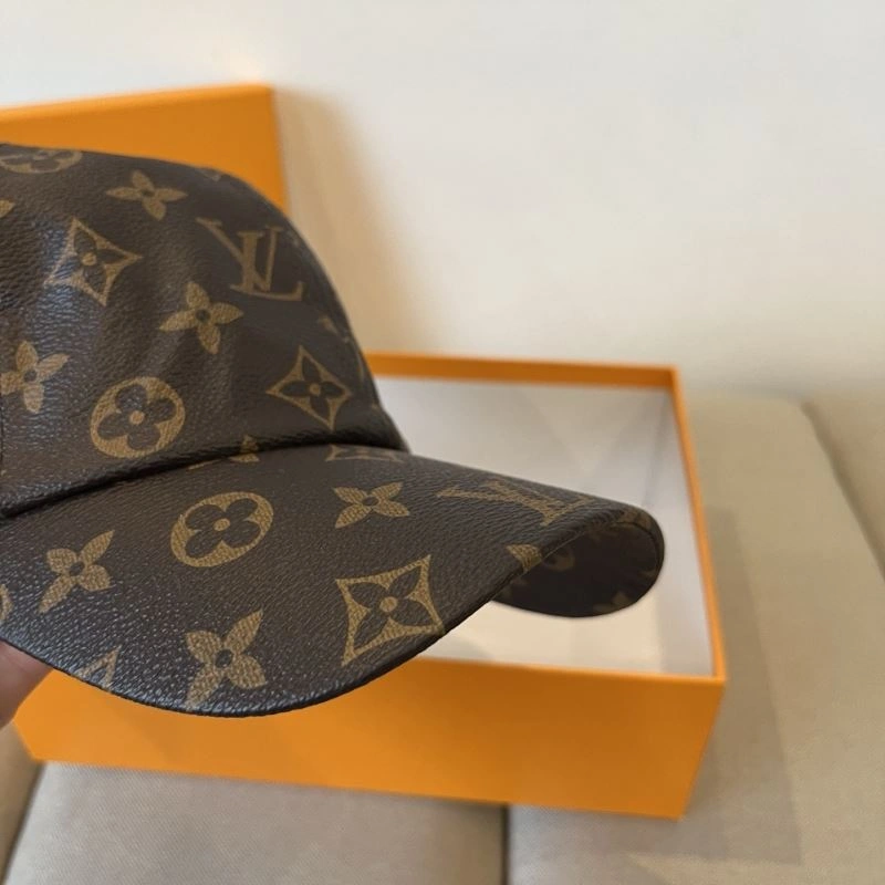Louis Vuitton Caps UrbanChic 261807