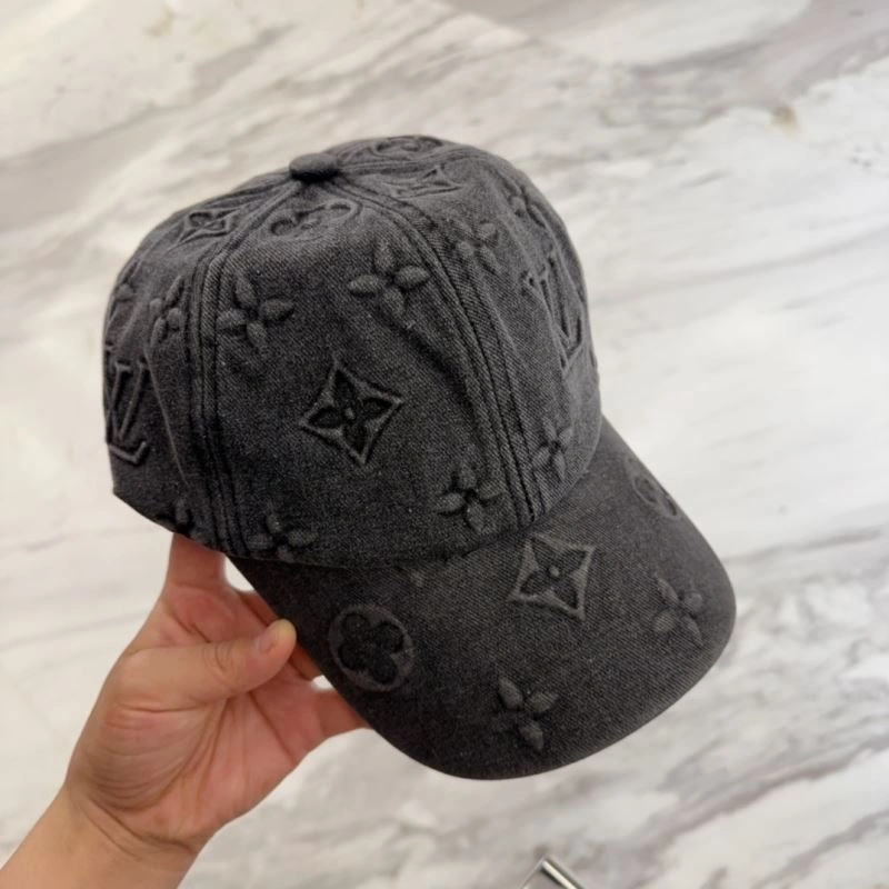 Elegant Louis Vuitton Caps 261785