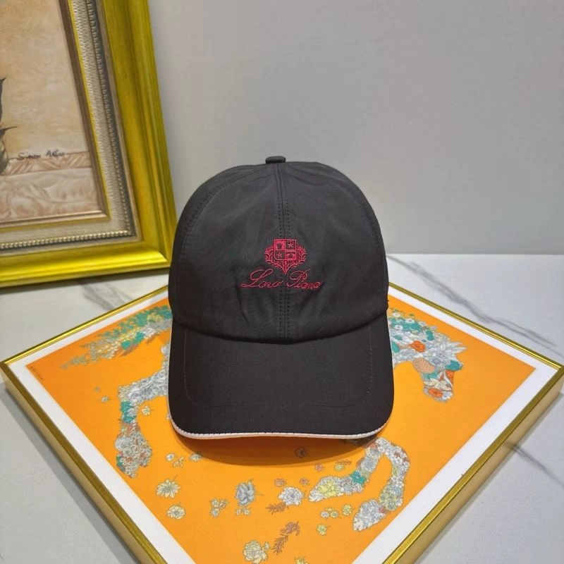 UrbanChic Louis Vuitton Caps 261783
