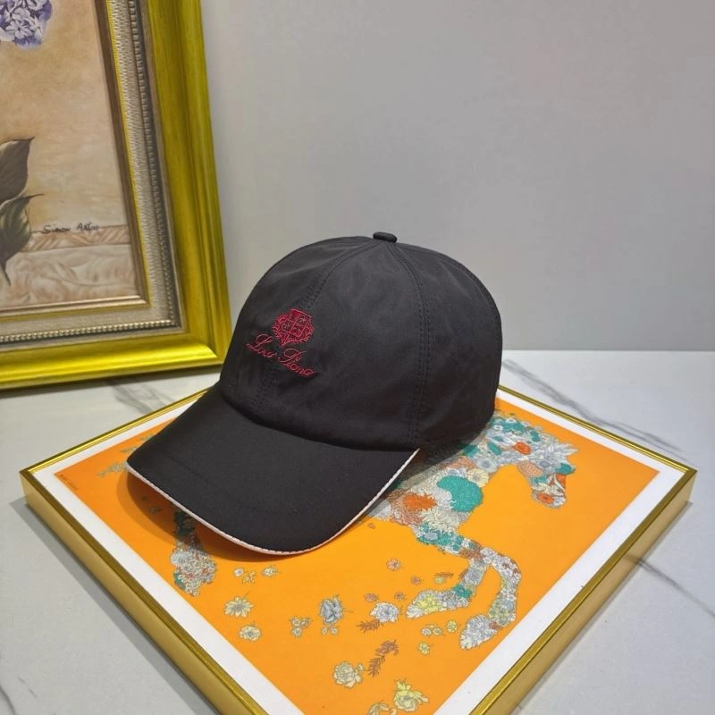 UrbanChic Louis Vuitton Caps 261783