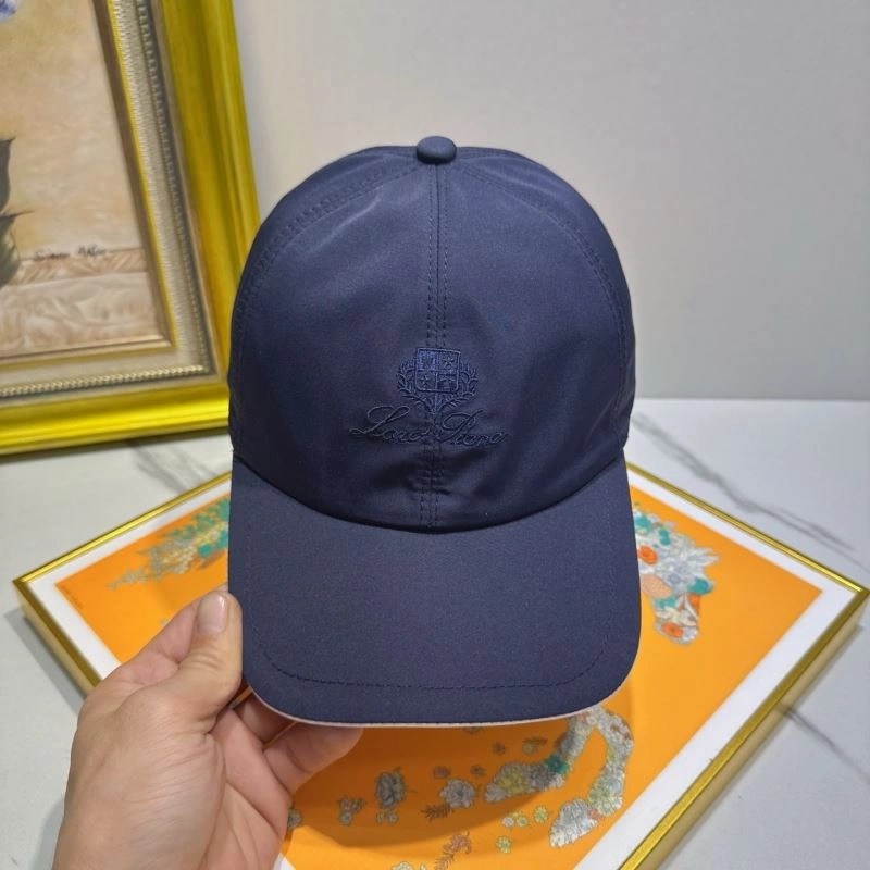 Louis Vuitton Caps Refined 261782