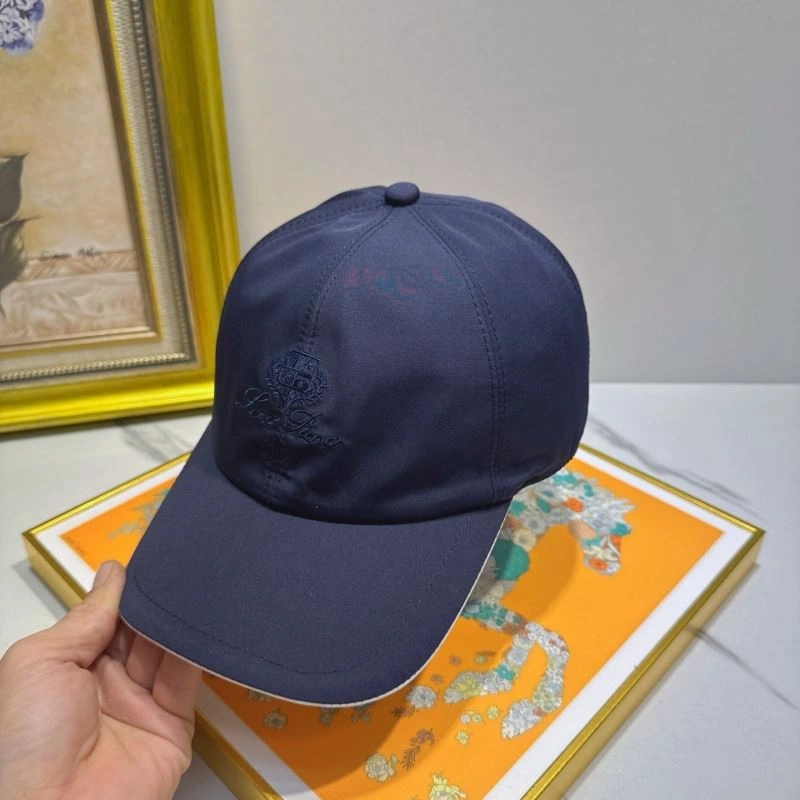 Louis Vuitton Caps Refined 261782
