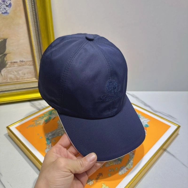 Louis Vuitton Caps Refined 261782