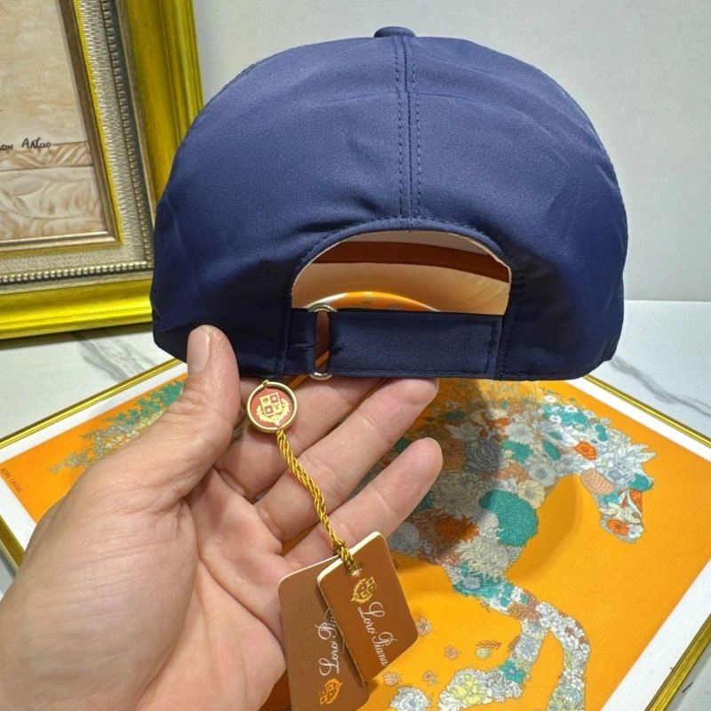 Louis Vuitton Caps Vibrant 261776