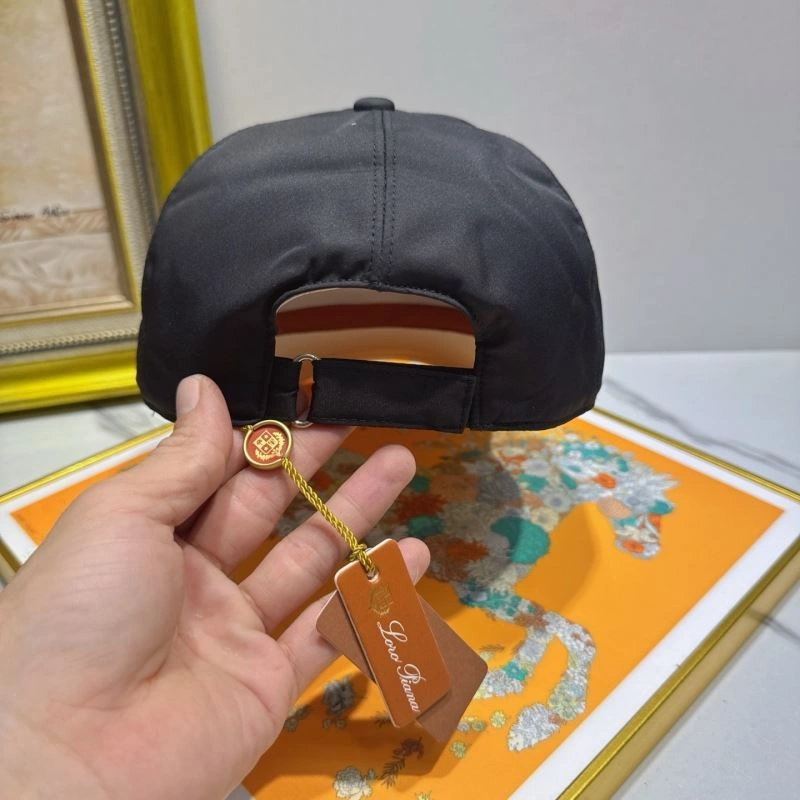 Effortless Louis Vuitton Caps 261775