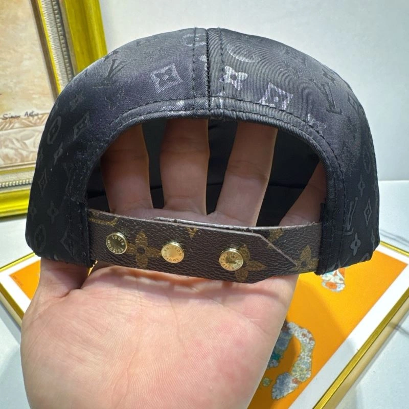 Timeless Louis Vuitton Caps 261773