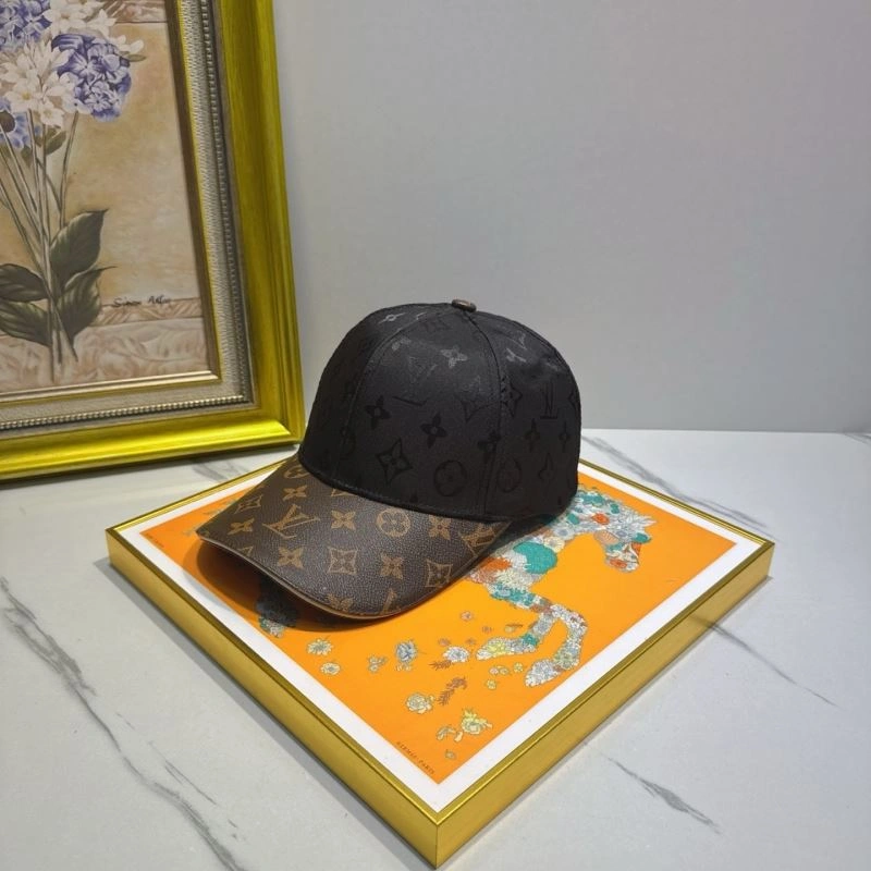 Compact Louis Vuitton Caps 261746