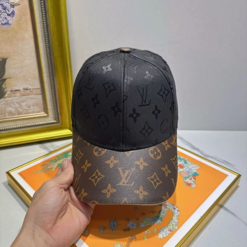 Compact Louis Vuitton Caps 261746