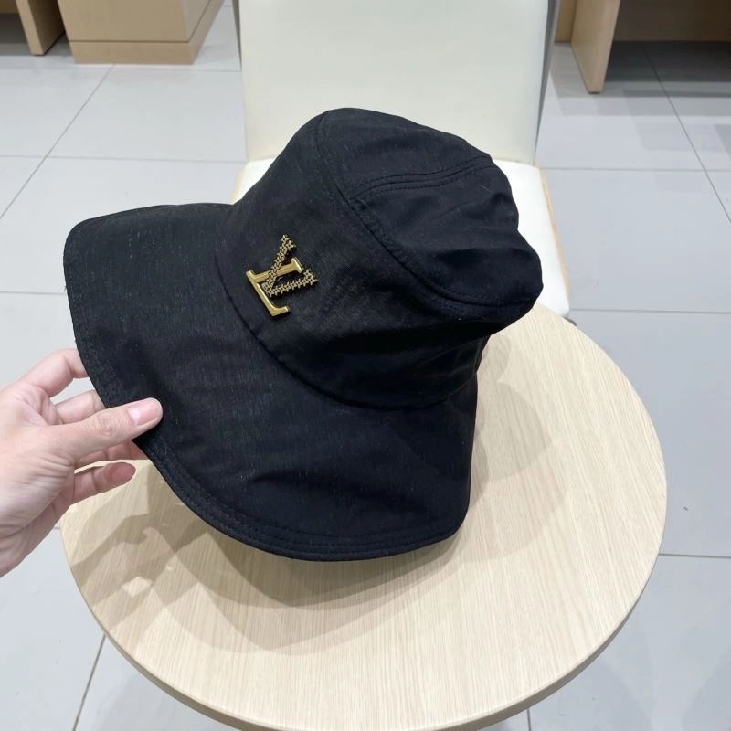 Fashionable Louis Vuitton Caps 261760