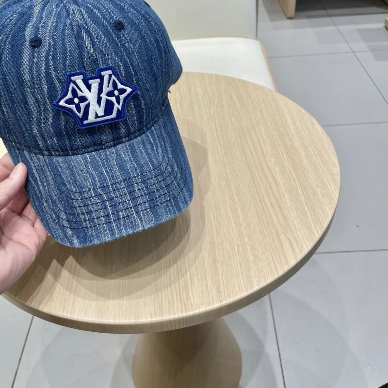 Durable Louis Vuitton Caps 261767