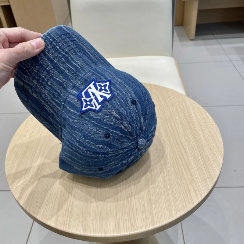 Durable Louis Vuitton Caps 261767