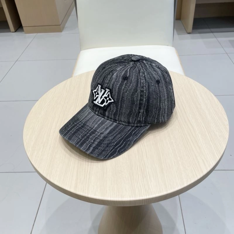 Louis Vuitton Caps Sustainable 261757