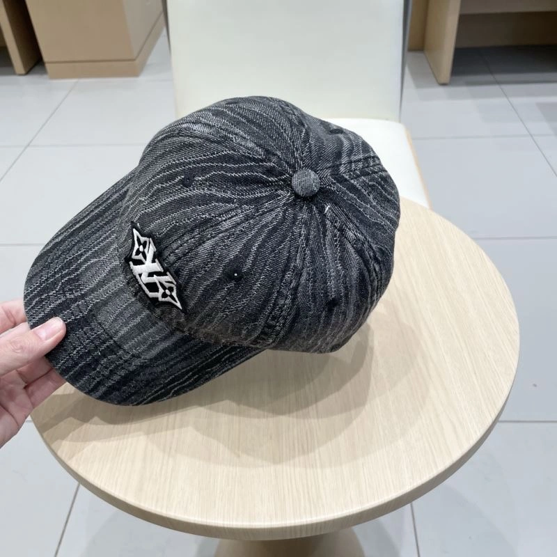Louis Vuitton Caps Sustainable 261757