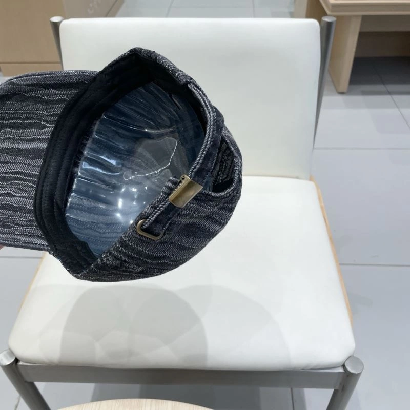 Louis Vuitton Caps Sustainable 261757