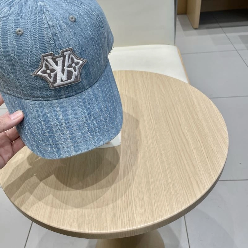 Louis Vuitton Caps Lightweight 261748