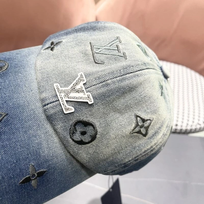 SoftTouch Louis Vuitton Caps 261769