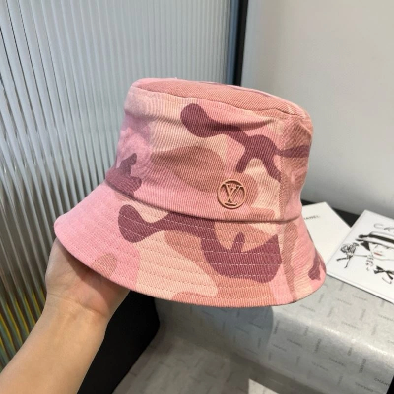 Effortless Louis Vuitton Caps 261759