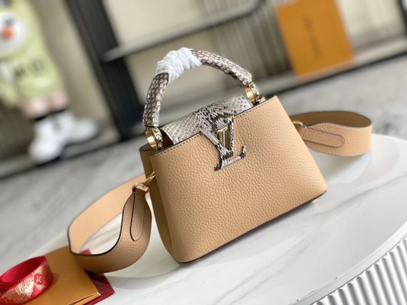FashionForward Louis Vuitton Capucines BB Bags 94392