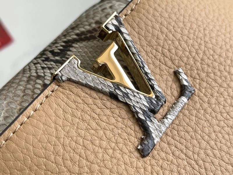 FashionForward Louis Vuitton Capucines BB Bags 94392