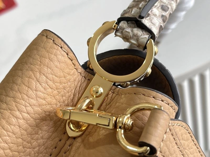 FashionForward Louis Vuitton Capucines BB Bags 94392