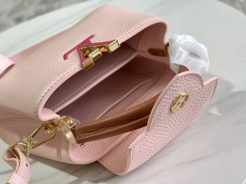 SmoothTexture Louis Vuitton Capucines BB Bags 94423