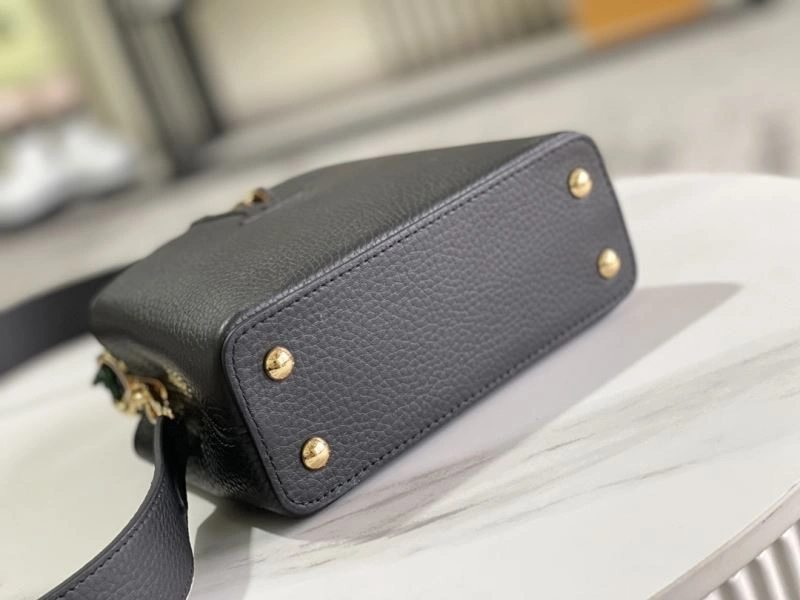 Breathable Louis Vuitton Capucines BB Bags 94386