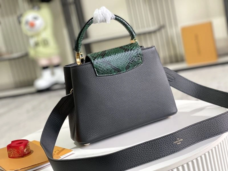 MoistureWicking Louis Vuitton Capucines BB Bags 94379