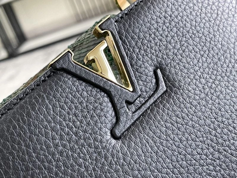 MoistureWicking Louis Vuitton Capucines BB Bags 94379