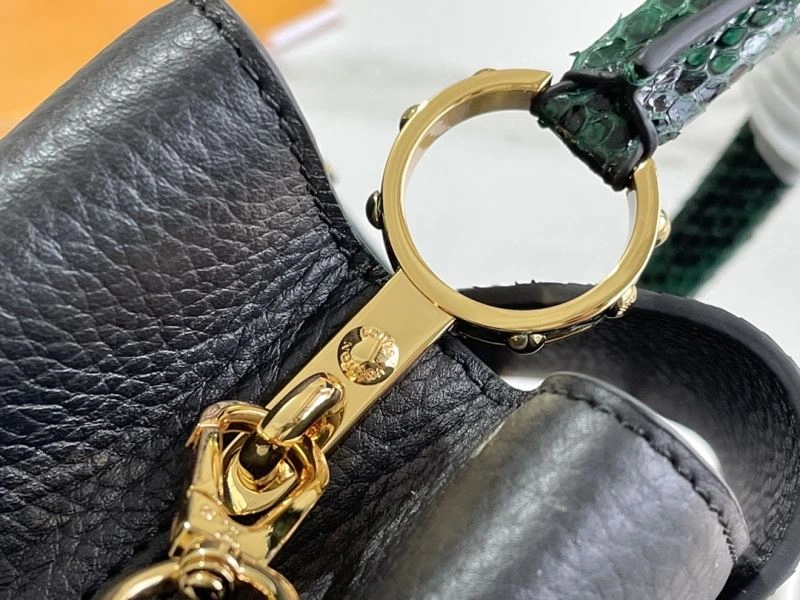 MoistureWicking Louis Vuitton Capucines BB Bags 94379