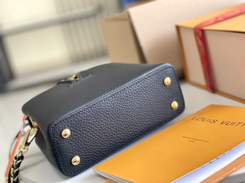 Timeless Louis Vuitton Capucines BB Bags 94380