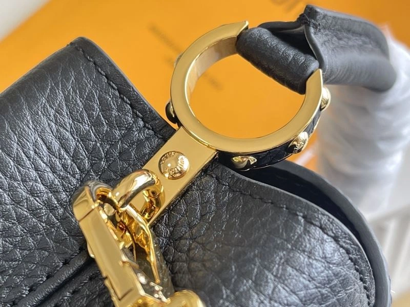 Timeless Louis Vuitton Capucines BB Bags 94380