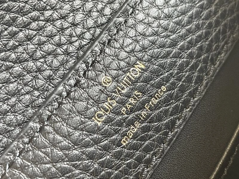 Timeless Louis Vuitton Capucines BB Bags 94380