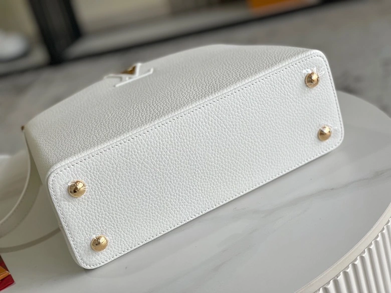 Bright Louis Vuitton Capucines BB Bags 94399
