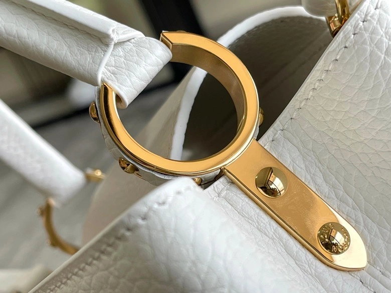 Bright Louis Vuitton Capucines BB Bags 94399