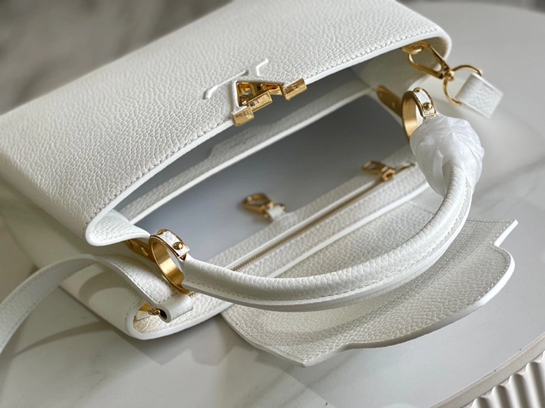 Bright Louis Vuitton Capucines BB Bags 94399