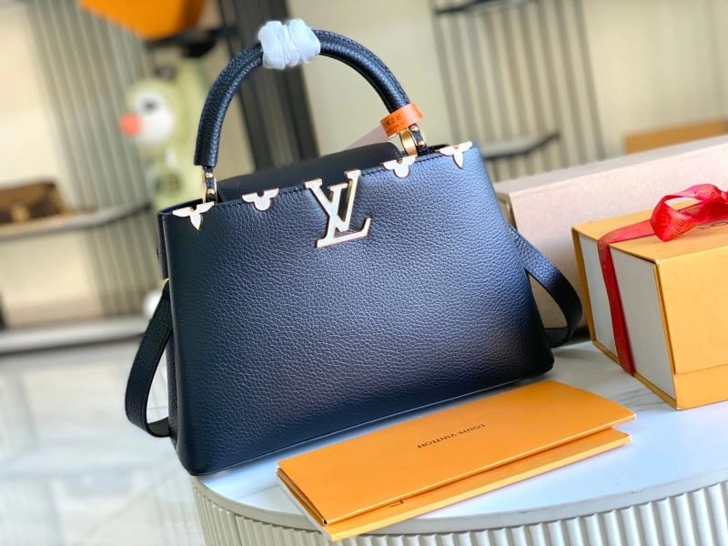 Louis Vuitton Capucines BB Bags TimelessDesign 93976