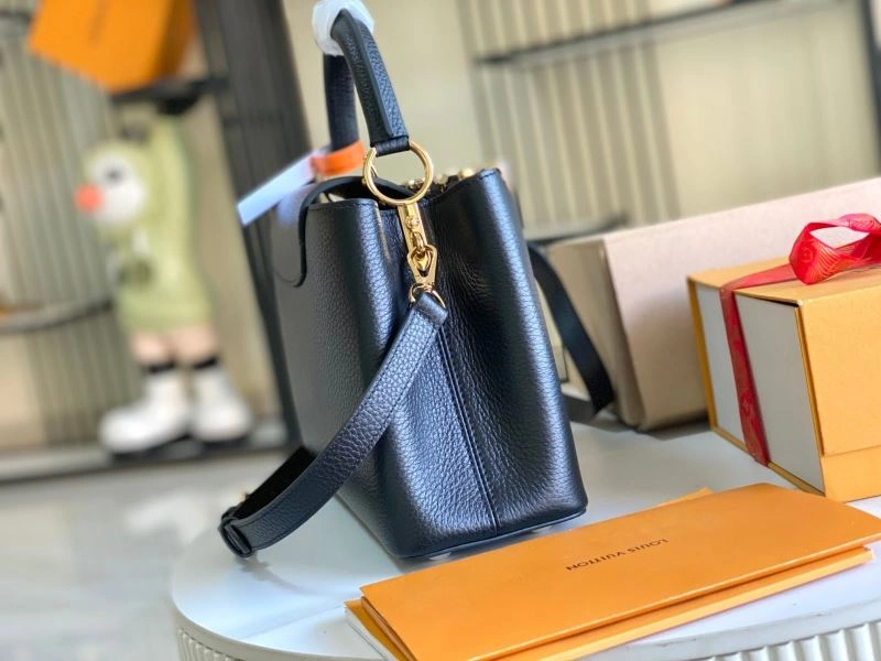 Louis Vuitton Capucines BB Bags TimelessDesign 93976