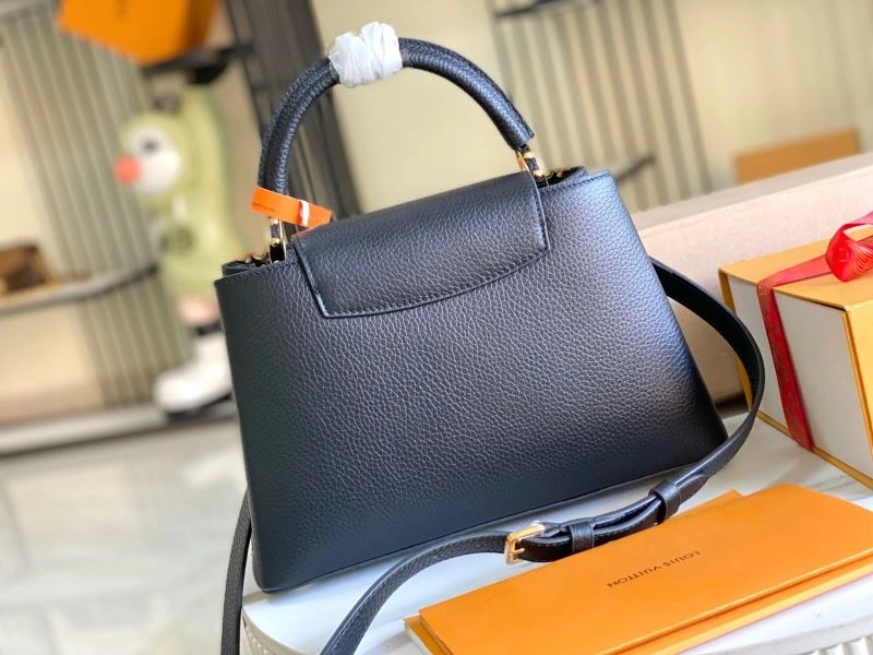 Louis Vuitton Capucines BB Bags TimelessDesign 93976