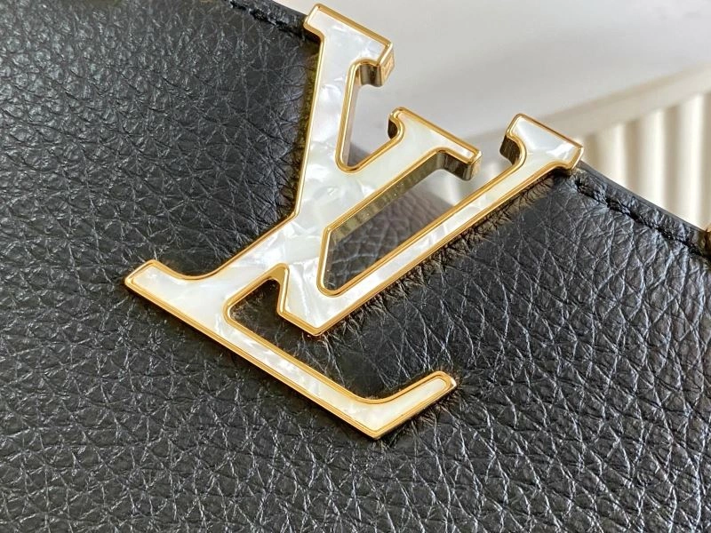 Louis Vuitton Capucines BB Bags TimelessDesign 93976