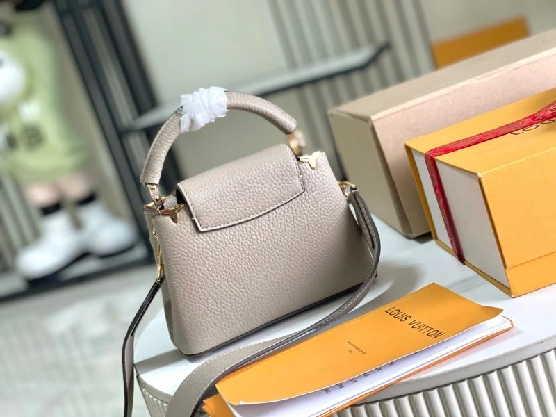 Packable Louis Vuitton Capucines BB Bags 93964