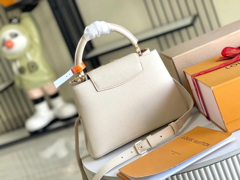 GoodFit Louis Vuitton Capucines BB Bags 93985