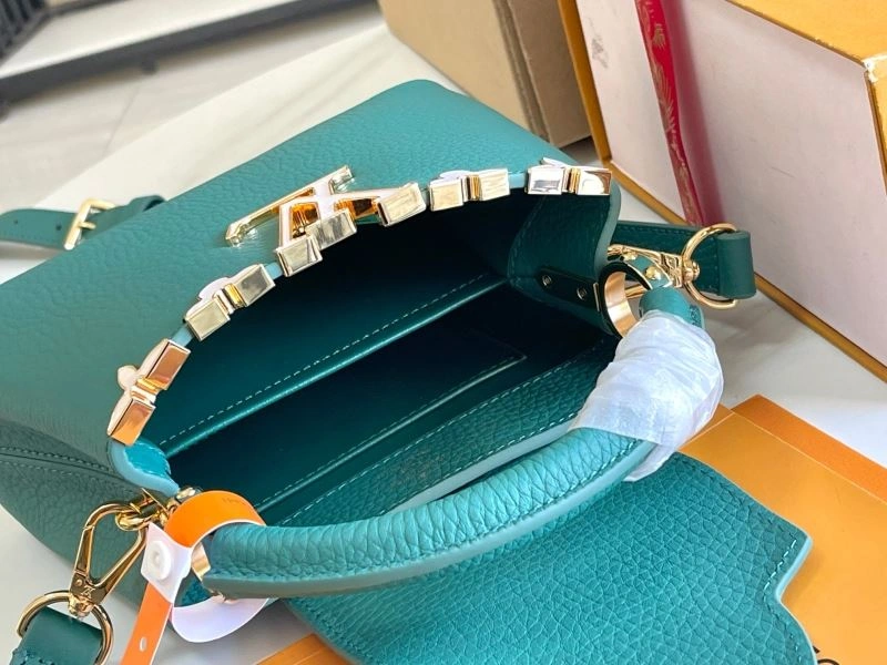 Bright Louis Vuitton Capucines BB Bags 93959
