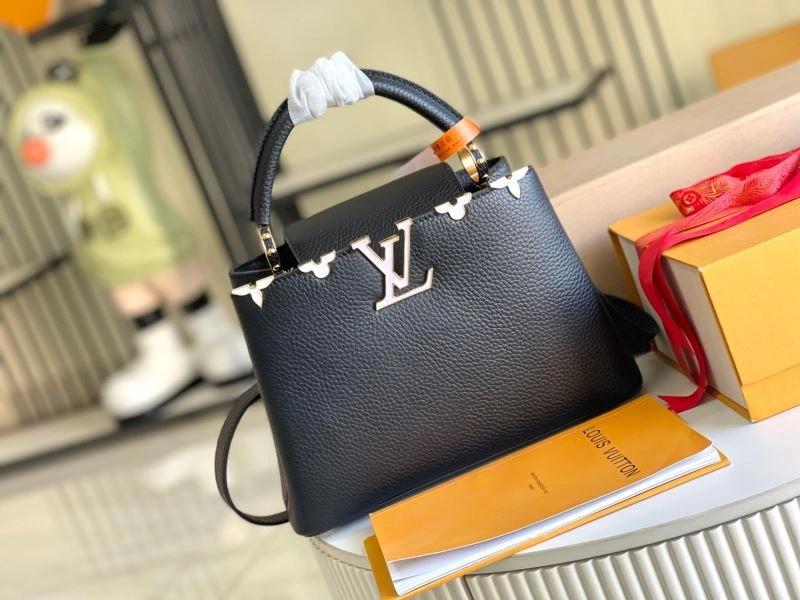 Timeless Louis Vuitton Capucines BB Bags 94025
