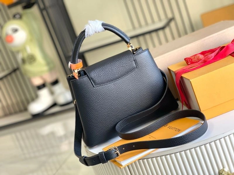 Timeless Louis Vuitton Capucines BB Bags 94025
