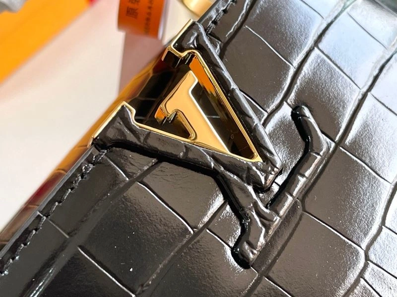 SmoothTexture Louis Vuitton Capucines BB Bags 93966