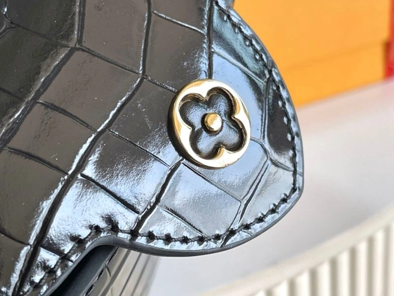 SmoothTexture Louis Vuitton Capucines BB Bags 93966