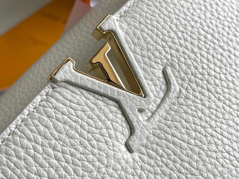 Youthful Louis Vuitton Capucines BB Bags 93968