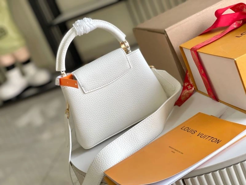 WaterResistant Louis Vuitton Capucines BB Bags 93969